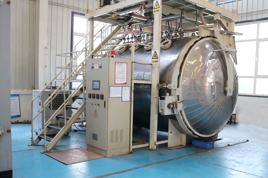 Vacuum Pouring Tank